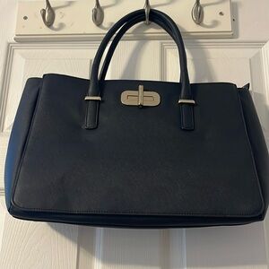 Tommy hilfiger navy blue bag